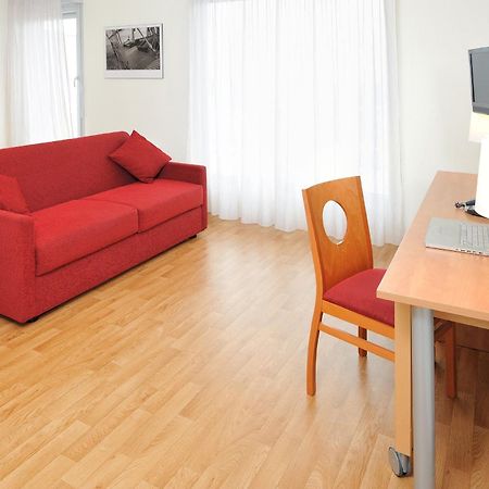 Sejours & Affaires Rennes Villa Camilla Екстер'єр фото