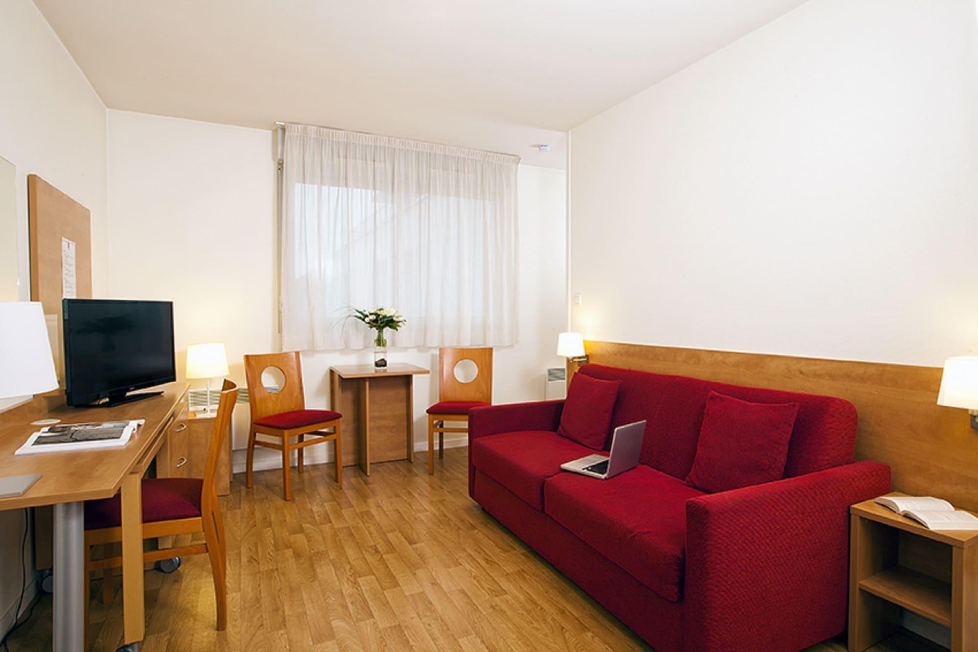 Sejours & Affaires Rennes Villa Camilla Екстер'єр фото