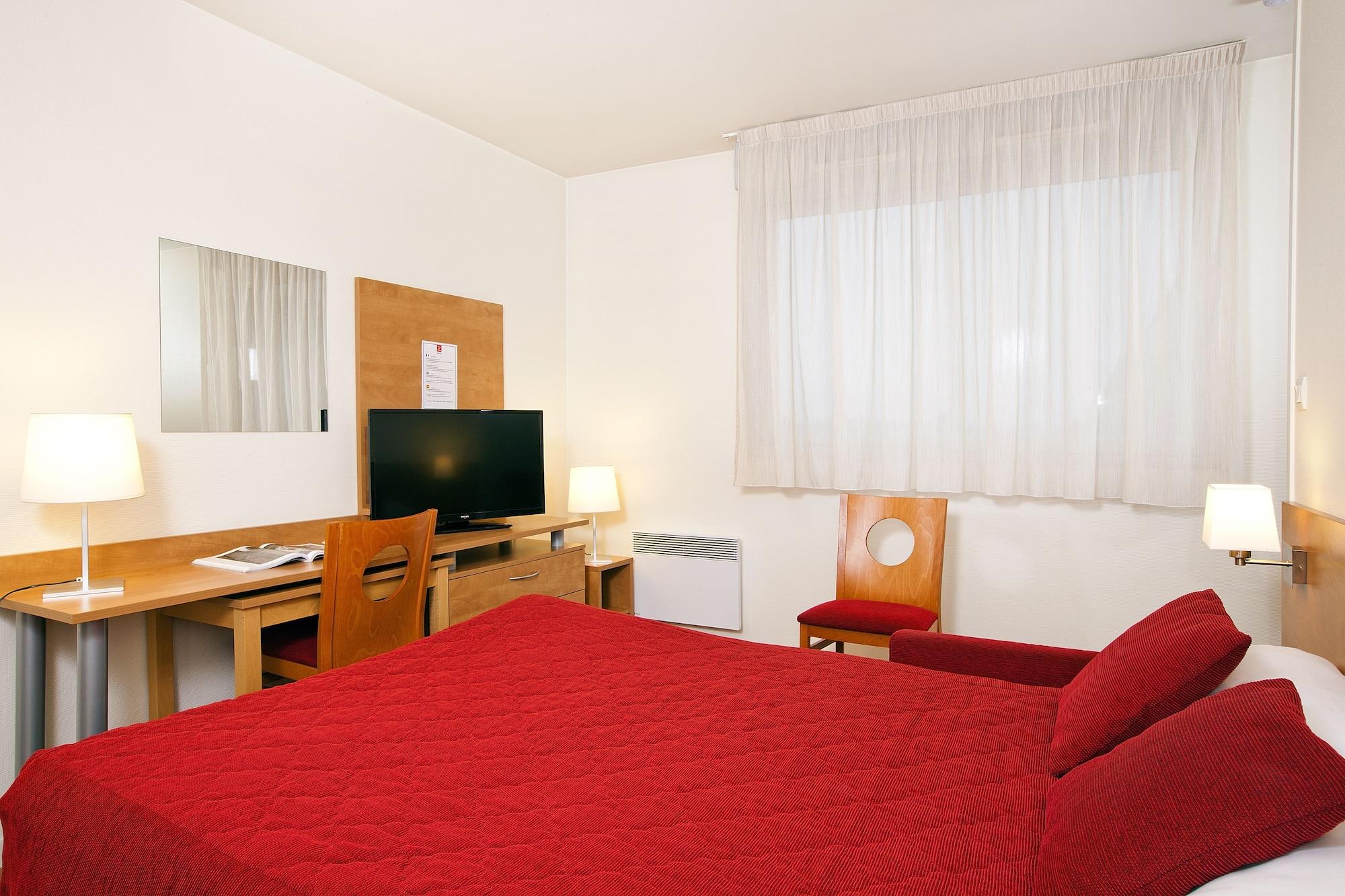 Sejours & Affaires Rennes Villa Camilla Екстер'єр фото