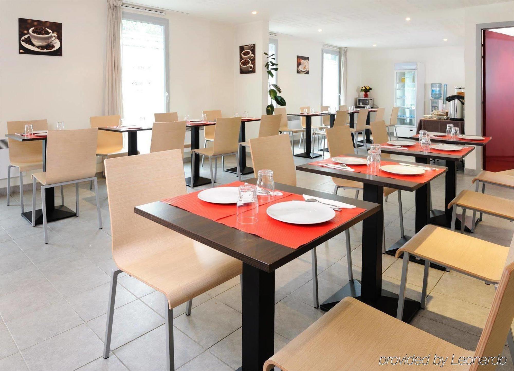 Sejours & Affaires Rennes Villa Camilla Ресторан фото