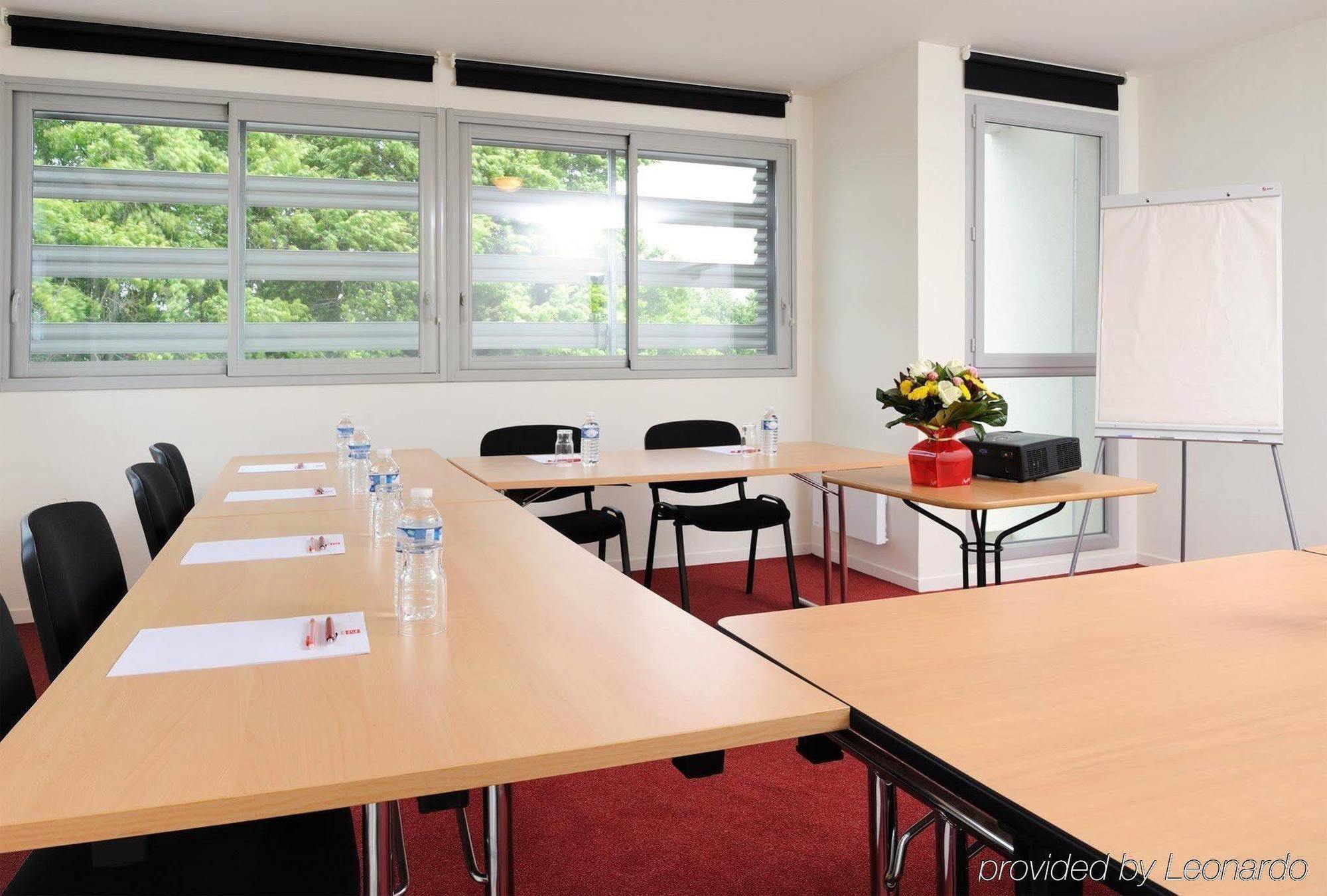 Sejours & Affaires Rennes Villa Camilla Екстер'єр фото