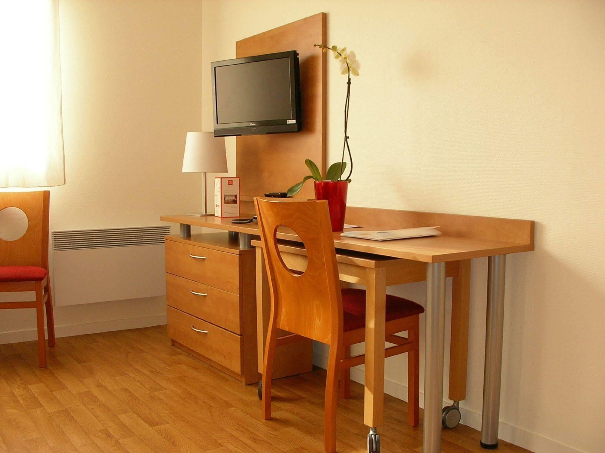 Sejours & Affaires Rennes Villa Camilla Номер фото